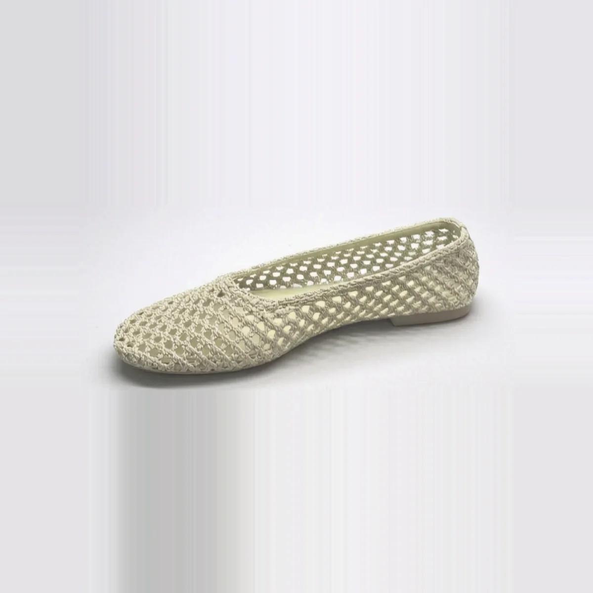 Cream Hollow V-Cut Woven Flat