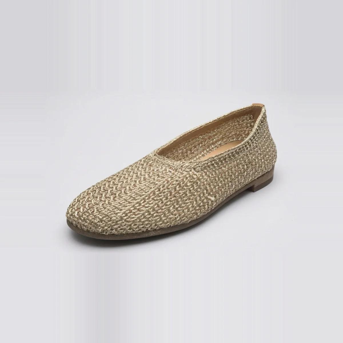 Champagne Gold Woven V-Cut Flat
